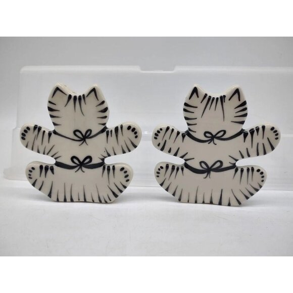 Hand Painted Pottery Cat Salt And Pepper Shakers Dorothy Steele Black & White - Picture 3 of 12